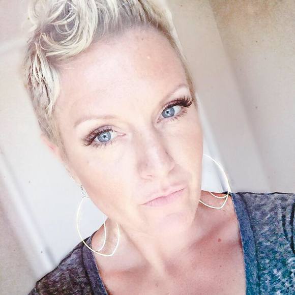 Meet your Posher, Rebecca - Picture 1 of 1